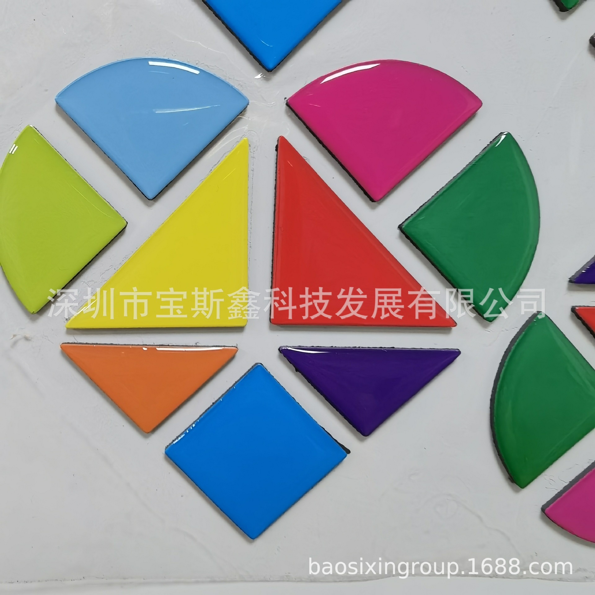 Tủ lạnh rơi xuống tinh thể, những thứ sáng tạo mới, tủ lạnh hàng tấn.
