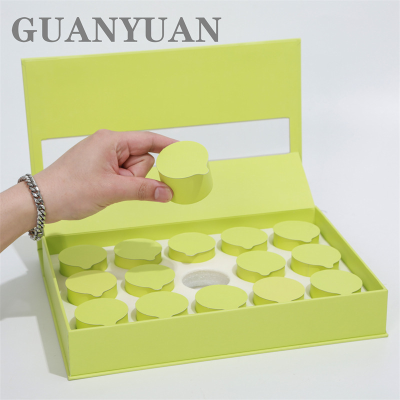 A small tea wrap-up box will be customized in small quantities for high-end tea wrap-up boxes to be packed with a tea box