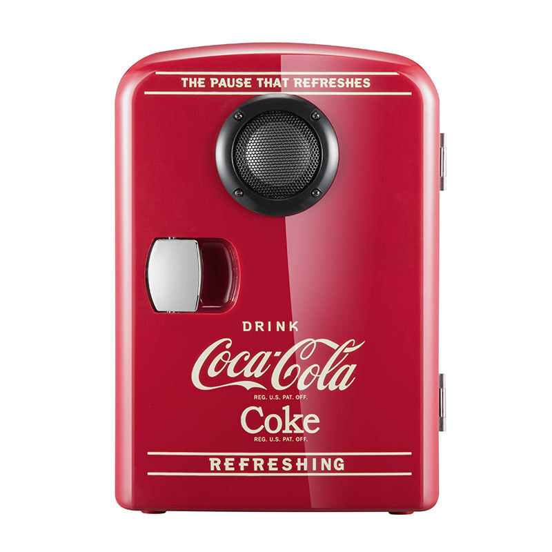 Coca-Cola Bluetooth Car carrying a gift from a student in a refrigerator dormitory with makeup warmer