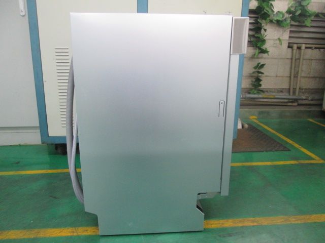 Bán trực tiếp.