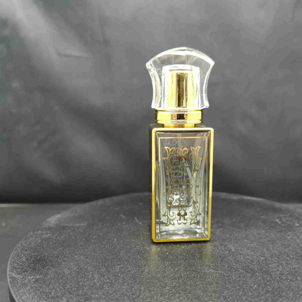 50ml 수동 광택 크리스탈 유리 스프레이 병, 플라스틱 크리스탈 캡, 그물 레드.