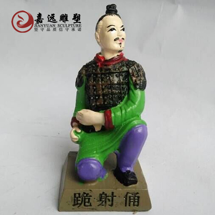 Five sets of artifacts for tourist souvenirs, eight centimetres coloured.