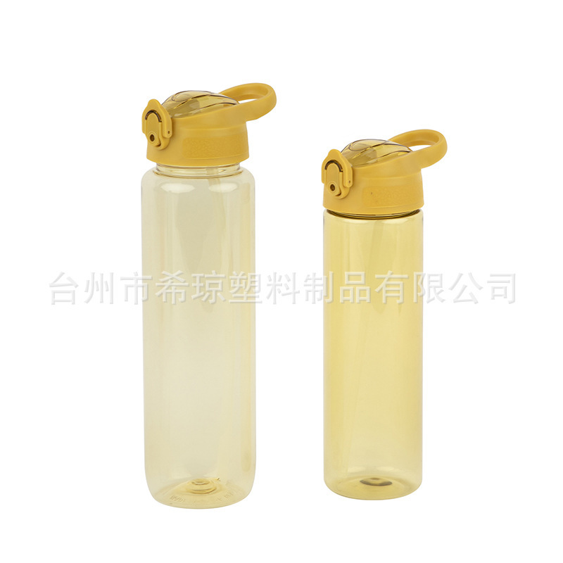 Các cốc nước chống nước dễ thương, và học sinh đi bằng nhựa.