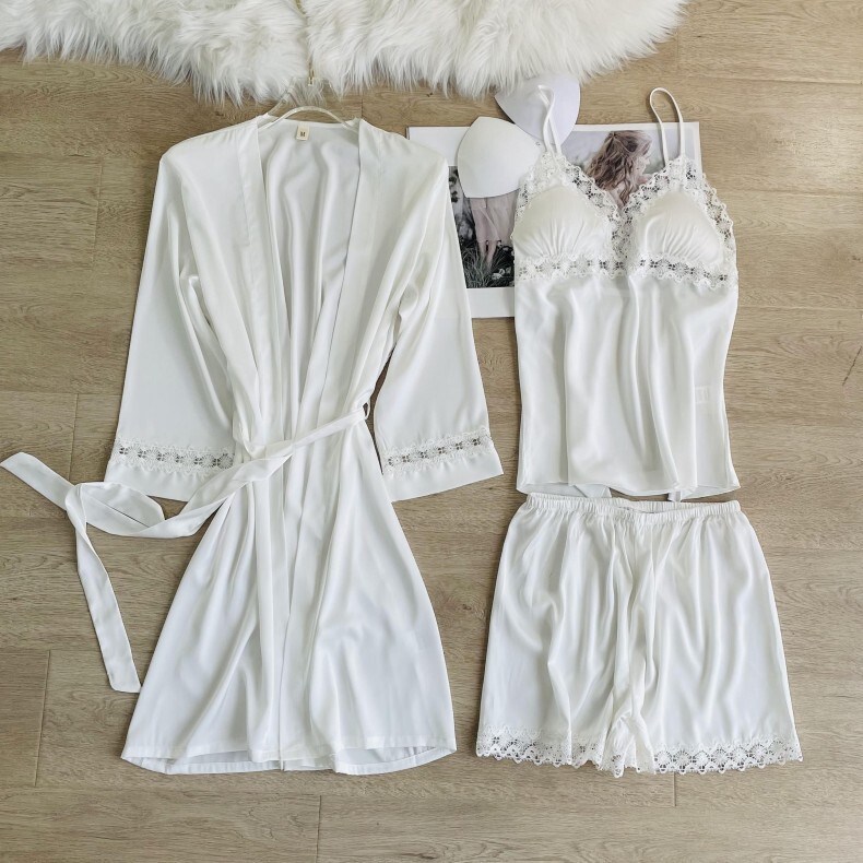 2022 pyjama với một dây nịt lụa mới, lông vũ dài, mỏng, sexy ba cặp quần áo nhà.