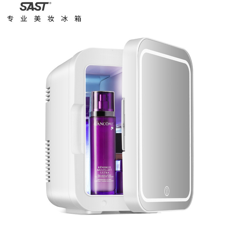 รถคันใหม่ที่มีมินิฮอตเกอร์ รถคันเล็ก 4-L มีของชําเลืองเย็น แต่งหน้าให้