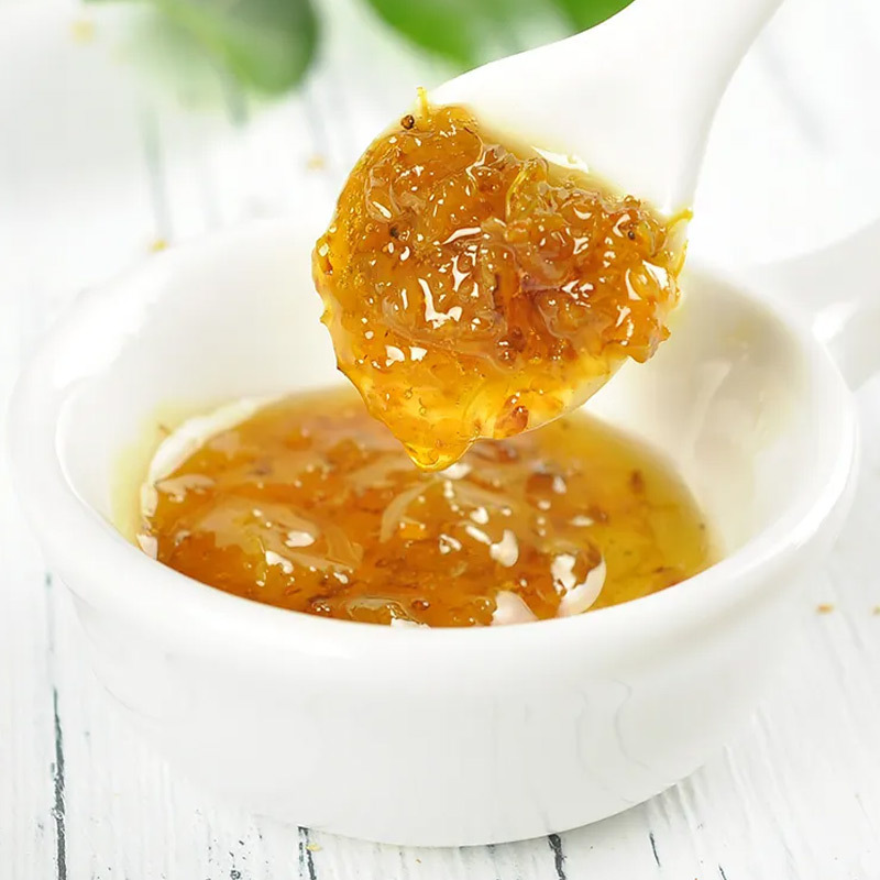 Nước tương mật ong, đặc trong bánh quế với nước sốt mật ong.