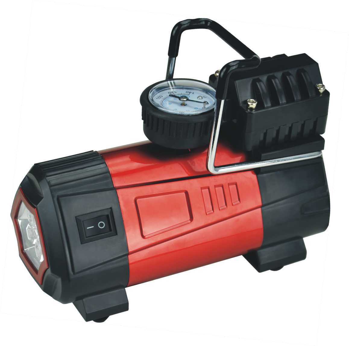 Các lốp xe được cung cấp bởi nhà sản xuất, bơm xăng gắn xe hơi.