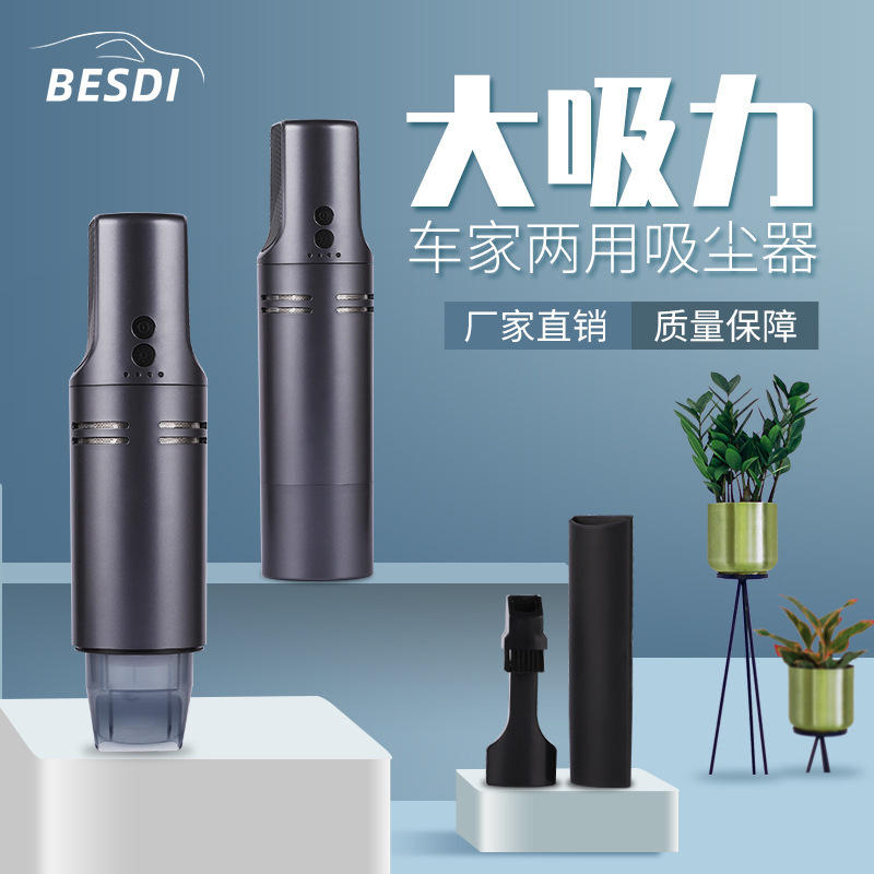 Xe nhẹ chở máy hút bụi, máy thổi dây, máy giặt ướt trong xe hơi.