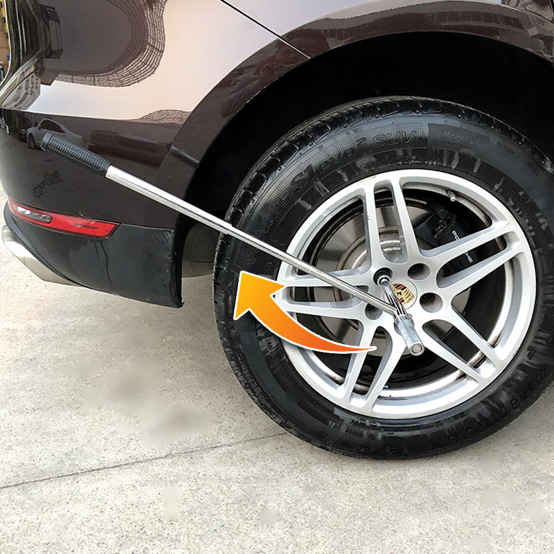 Bánh xe. Cứu kẻ xâm lược.