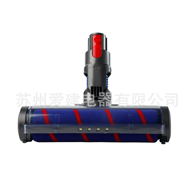 Dùng máy hút bụi Dyson V7V8V10V11 để đánh răng sàn nhà.