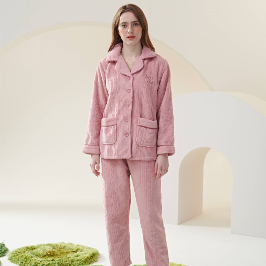 Chiếc áo len mùa đông của Gemma, bộ đồ pyjamas nóng bằng vải chống nắng 228563.