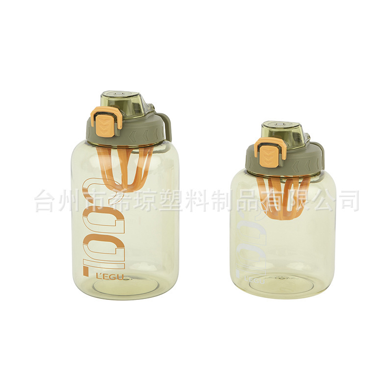 Cốc nước cho các cô gái mùa hè với bộ lọc nhựa trong suốt cho sinh viên trà Tritan để phân phối nhiệt độ cao.