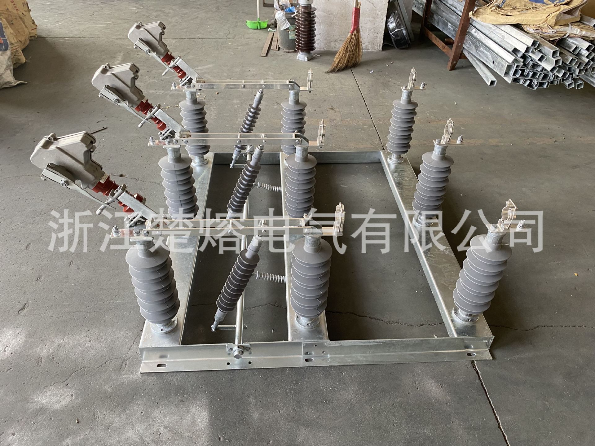 Outdoor exit high-pressure arc isolation switch 12KV 24KV 36KV 630A 1000A 1250A