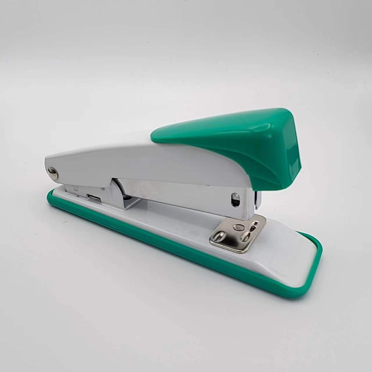 Một máy dập ghim nhỏ tiết kiệm nỗ lực.
