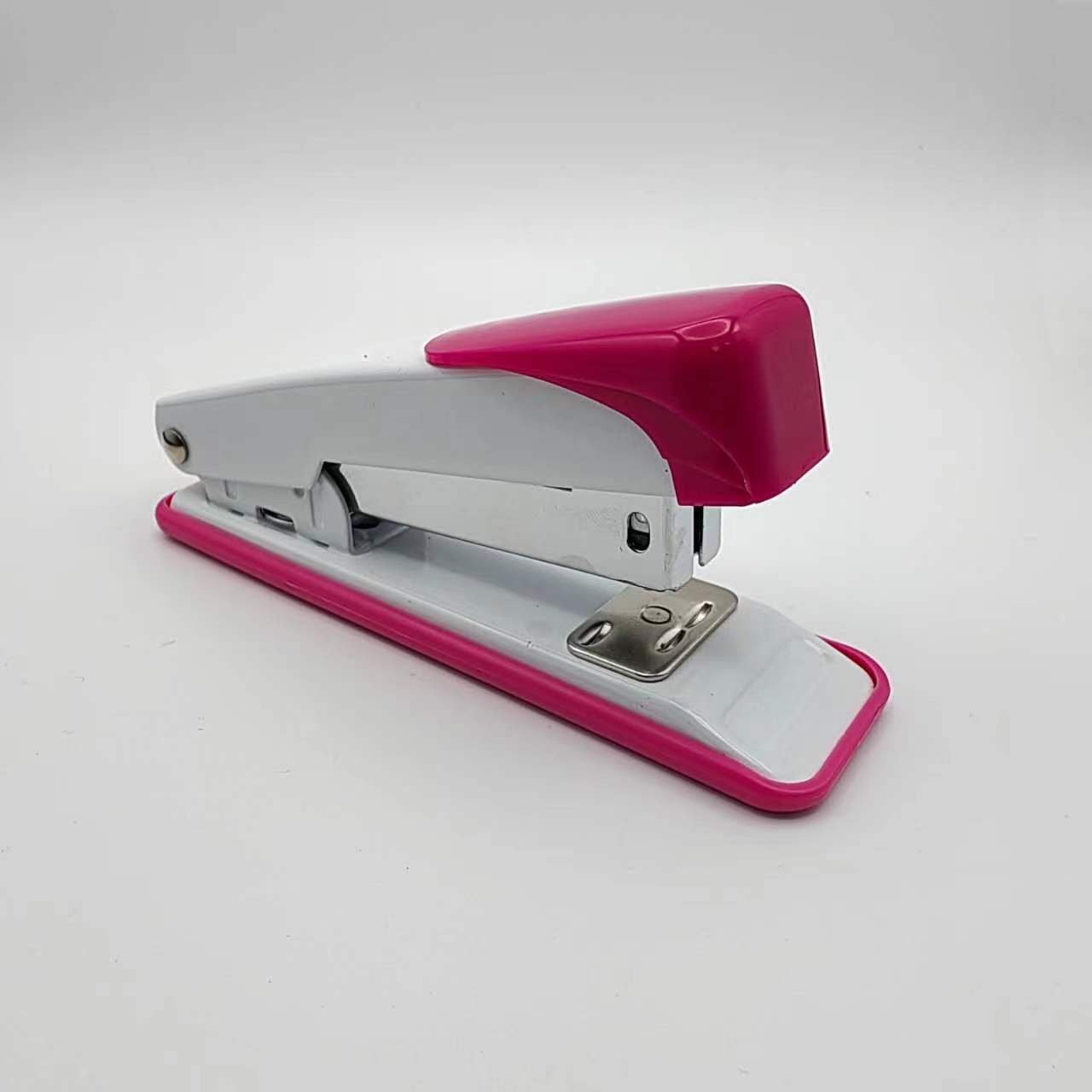 Một máy dập ghim nhỏ tiết kiệm nỗ lực.