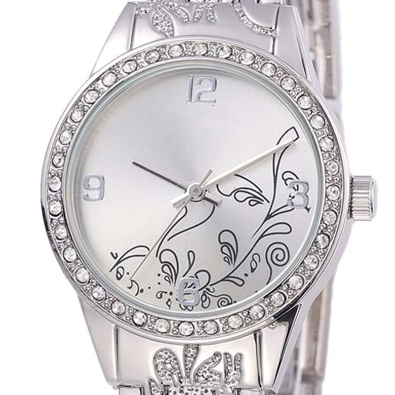 2023 custom-made water drill-proof wristwatch by Ms. Ishigami.