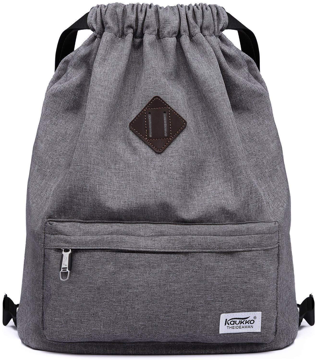 Ins Hot Outdoor Double Shoulder, High School High School Backpack, while a college student travels in a canvas bag.