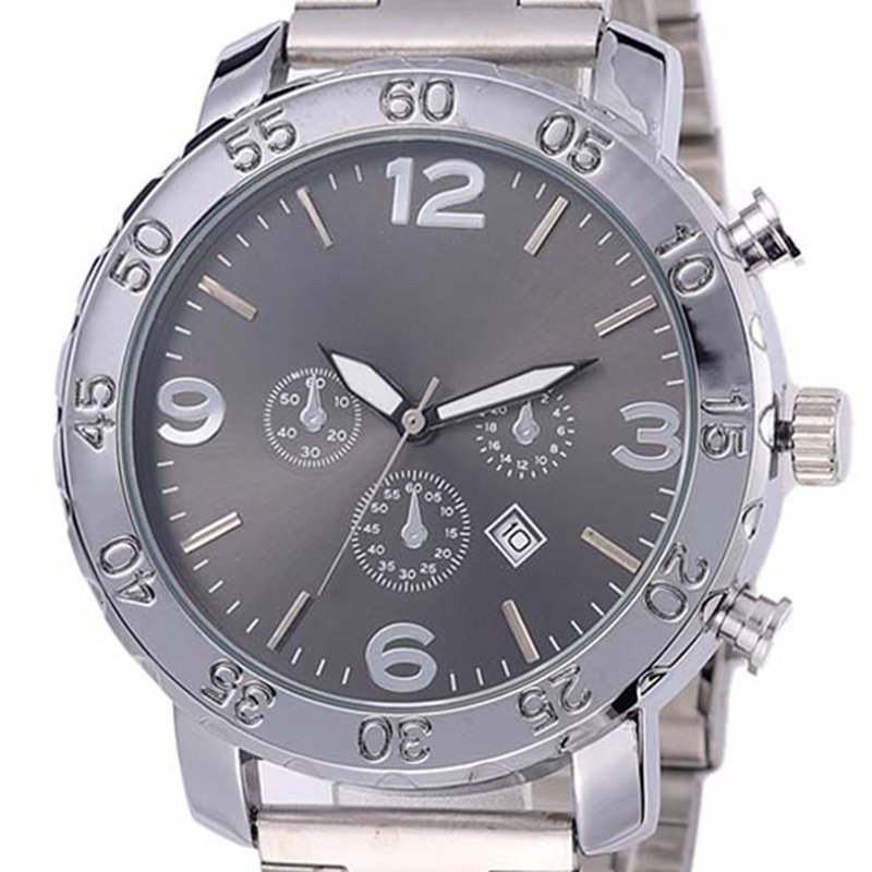 The factory customised the man's watch and the waterproof steel belt calendar.