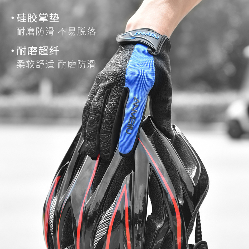 Thiết bị thể thao đeo găng tay, tàu lượn tự hủy.