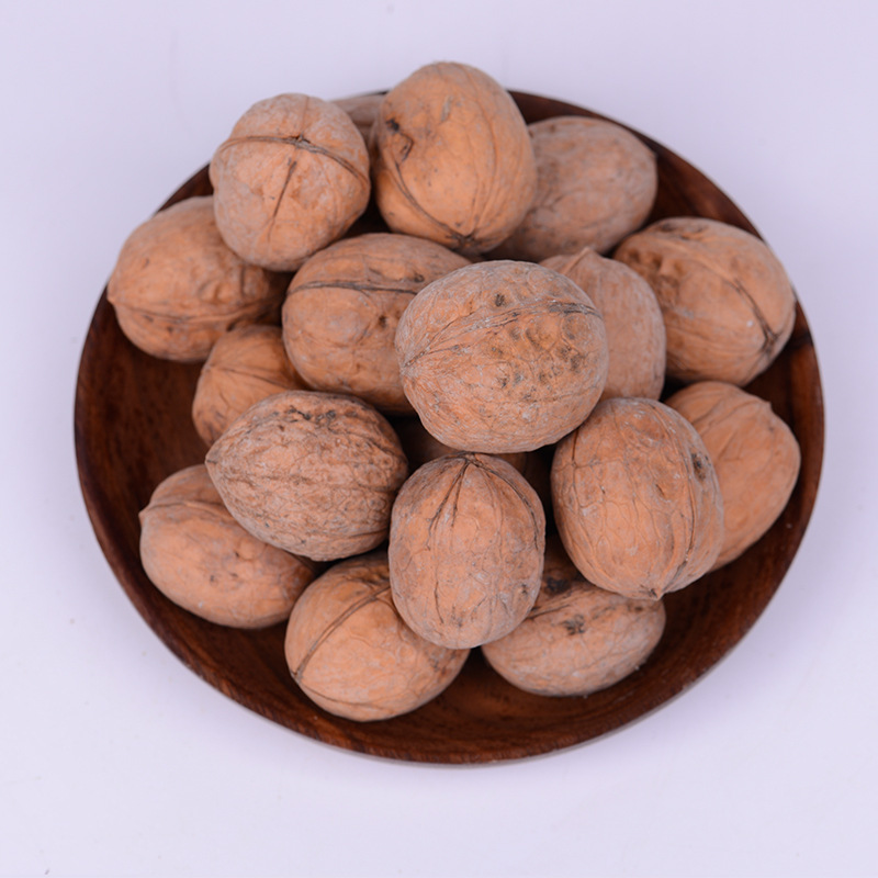 The Xinjiang walnut-recreational snack factory directly supplies thin walnut nuts to customize paper walnuts.