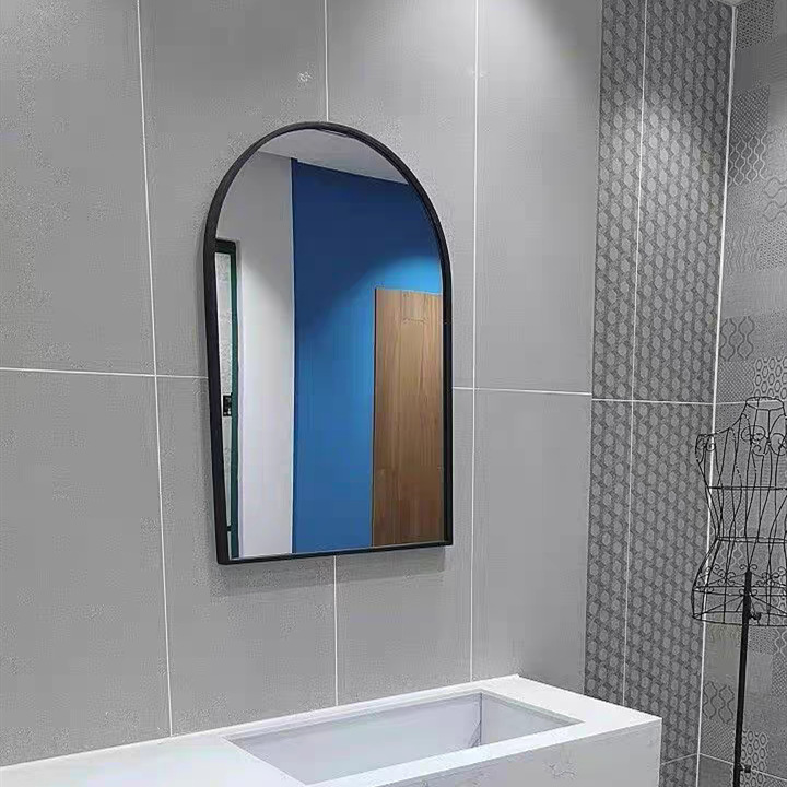 The walled hotel customises the stainless steel frame mirror size of the lasagna arch bath.