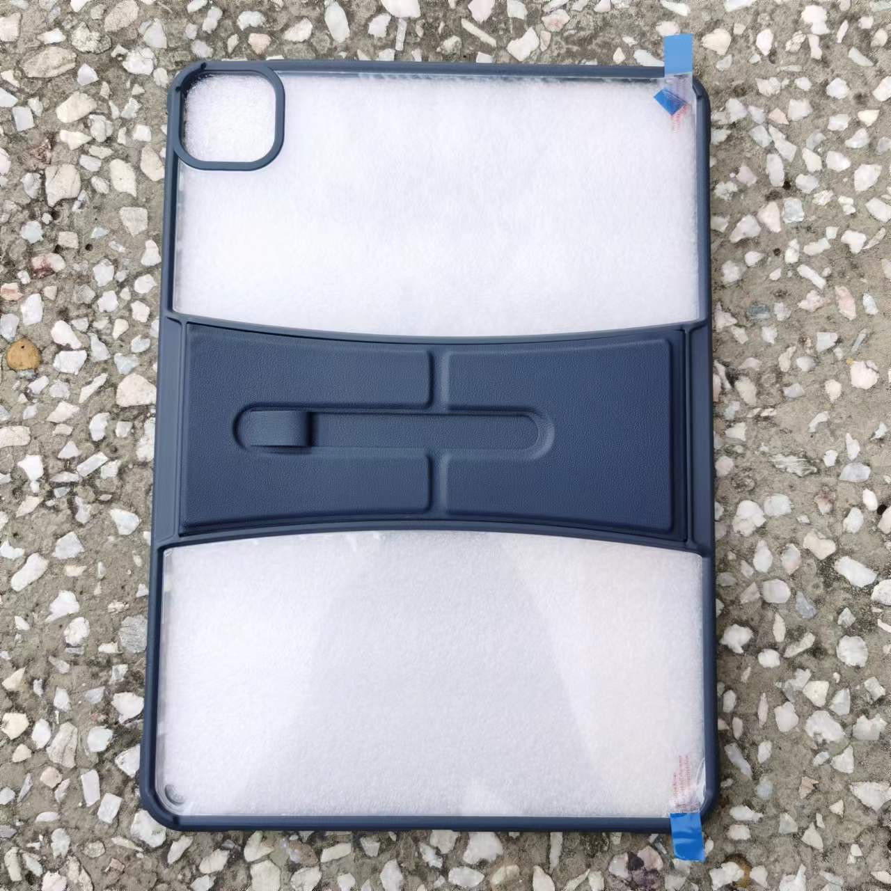 Sử dụng các bảng Ipadpro11 để bảo vệ người Acre chống lại người duy nhất được cho ăn một quả táo vô hình 10.9.