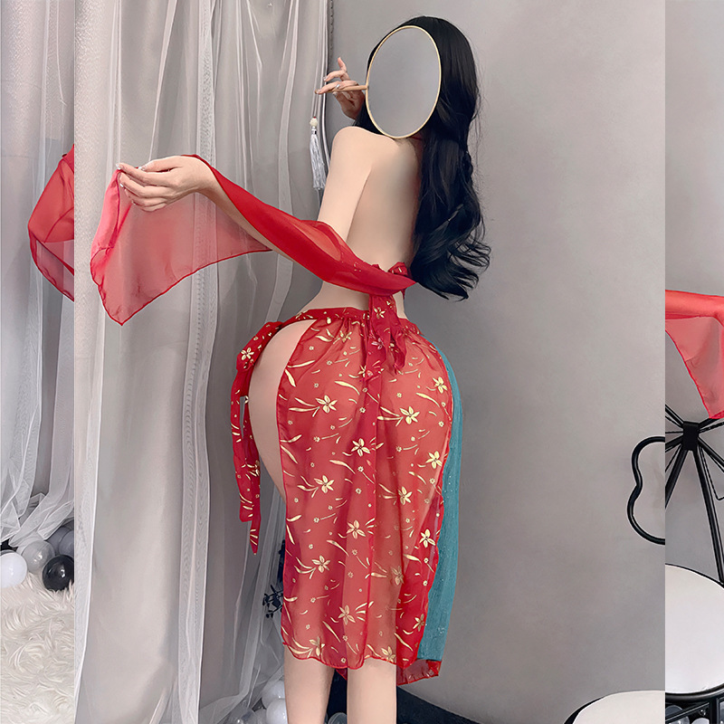 ♪ Yêu đồ lót và đồng phục gợi cảm