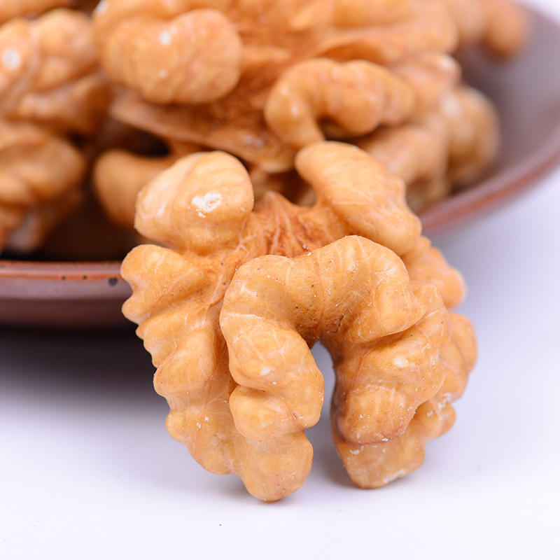 Yunnan walnuts, 185 dry nuts, start a factory with paper walnuts.