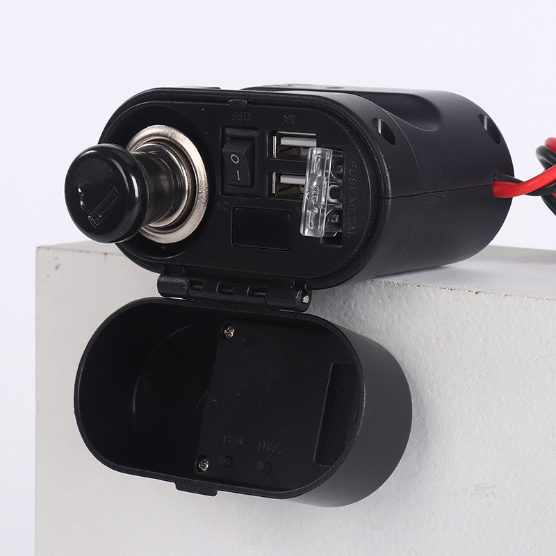 Chargeé d' Affaires ai Sạc điện thoại xe máy đôi USB pháo hoa có điều chế điện áp