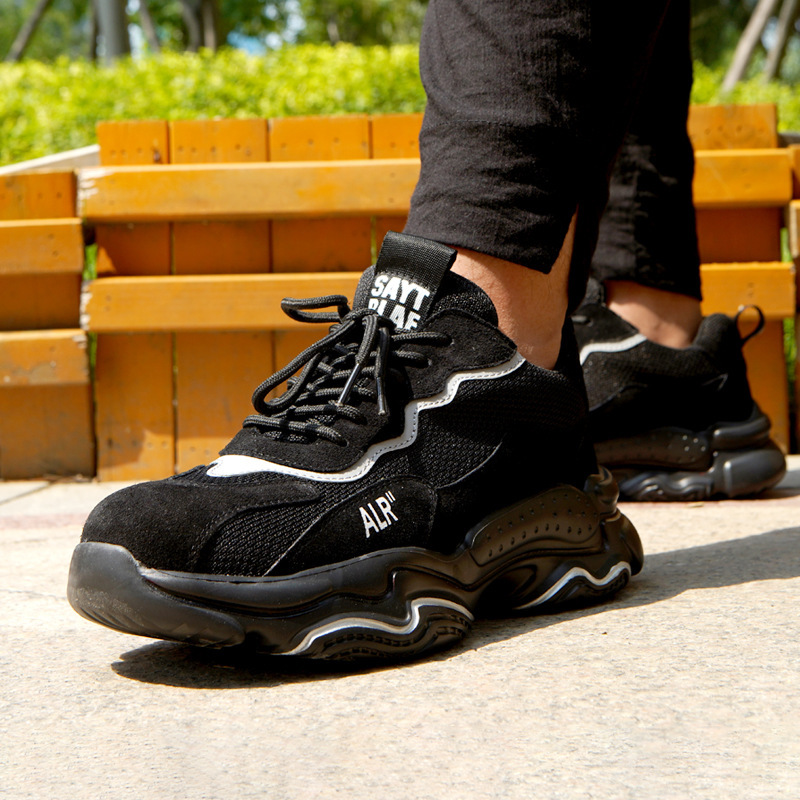 Cross-border safety shoes with light air protection from stabbing through steel-packed working shoes