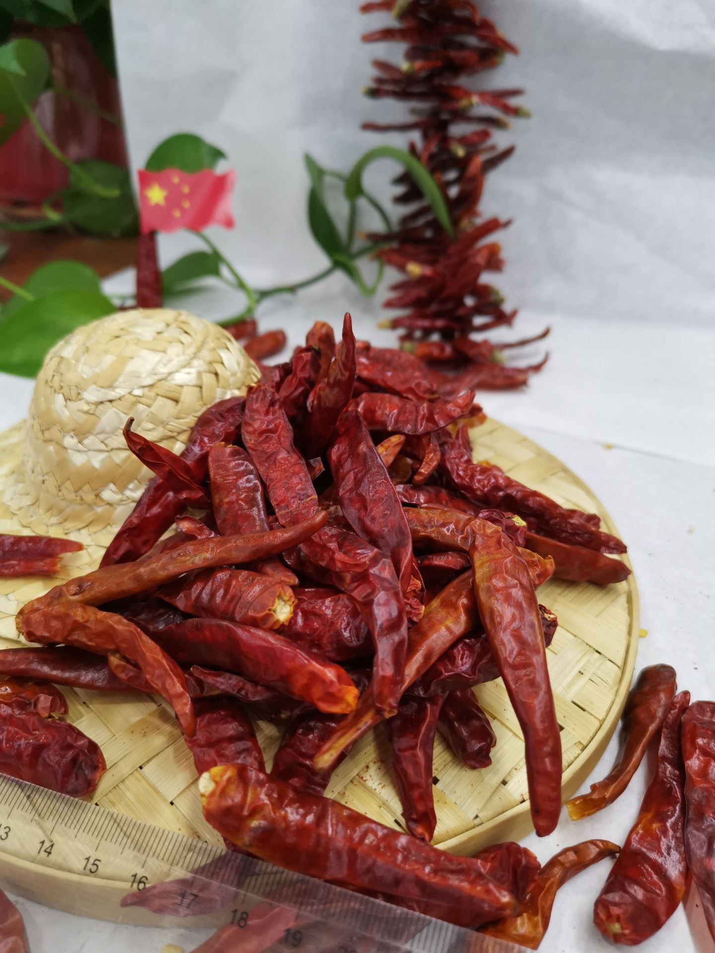 Nóng, nóng, nóng, nóng, nóng, nóng, nóng Ấn Độ Pitt 500g.