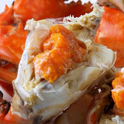 cua đỏ và đỏ, cua đỏ và xanh, đỏ và cua sống, đỏ và đỏ.