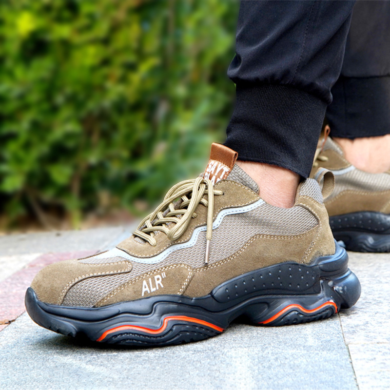 Cross-border safety shoes with light air protection from stabbing through steel-packed working shoes