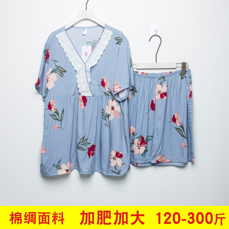 Người phụ nữ bông vào mùa hè mặc quần áo ngắn gọn hai đôi bông bông vải nhân tạo cộng với trọng lượng lên đến 300 pounds.