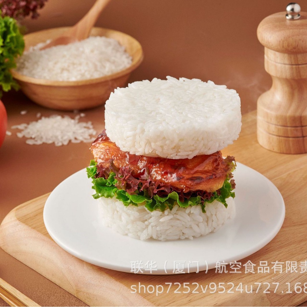 Tôi sẽ ăn bánh mì kẹp thịt gà, 150g trung bình bữa sáng, nửa đầy.