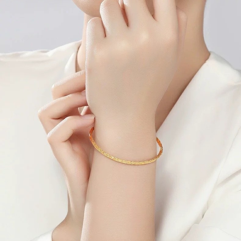 Water bell gold is now being distributed with 5G of gold, and a 999-foot-dip-dip-dip bracelet.