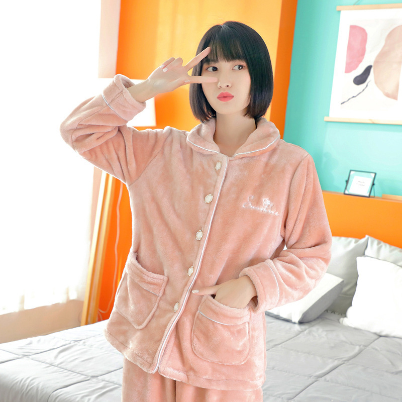 Chất béo và pyjama, bộ đồ nhung san hô mùa đông cộng với 200 pound.