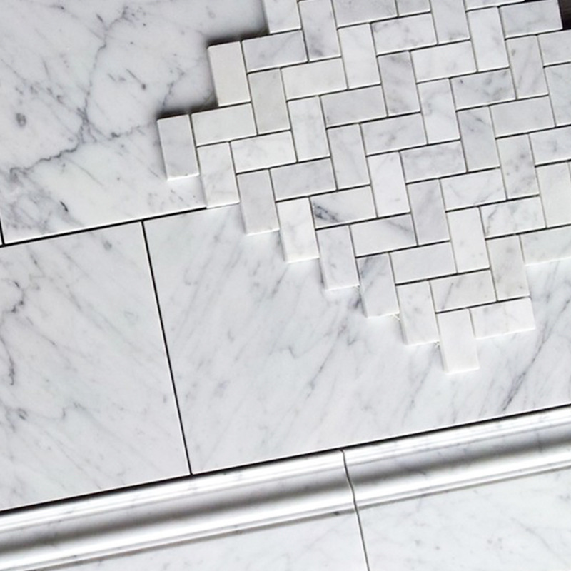 In the factory's supply, the white rectangular masonite marble tiles can be made as needed in the bath bathroom.