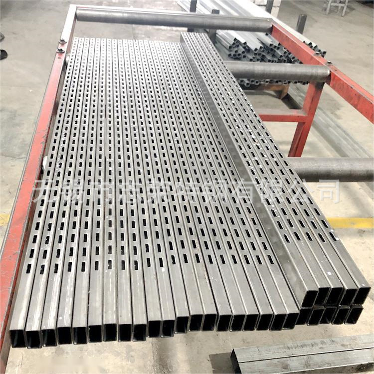 立柱方钢冲孔，带孔方管 50*50*3镀锌方通 切割定尺长度