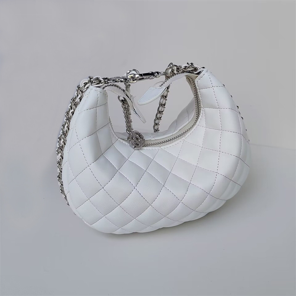 A new little fragrance of the moon chain crocheting dumplings bag Bags advanced single-shoulder slant and lower packs