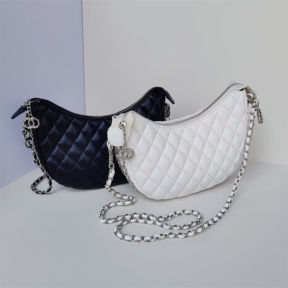 A new little fragrance of the moon chain crocheting dumplings bag Bags advanced single-shoulder slant and lower packs