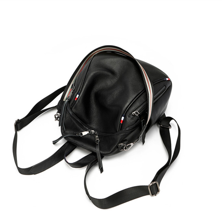 The women's knapsacks are full of leather, multi-purpose, large-capacity backpacks.