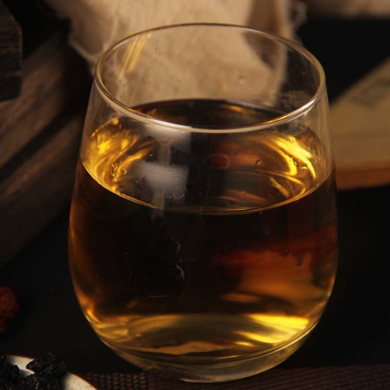 Một con hươu đánh đập dầu.