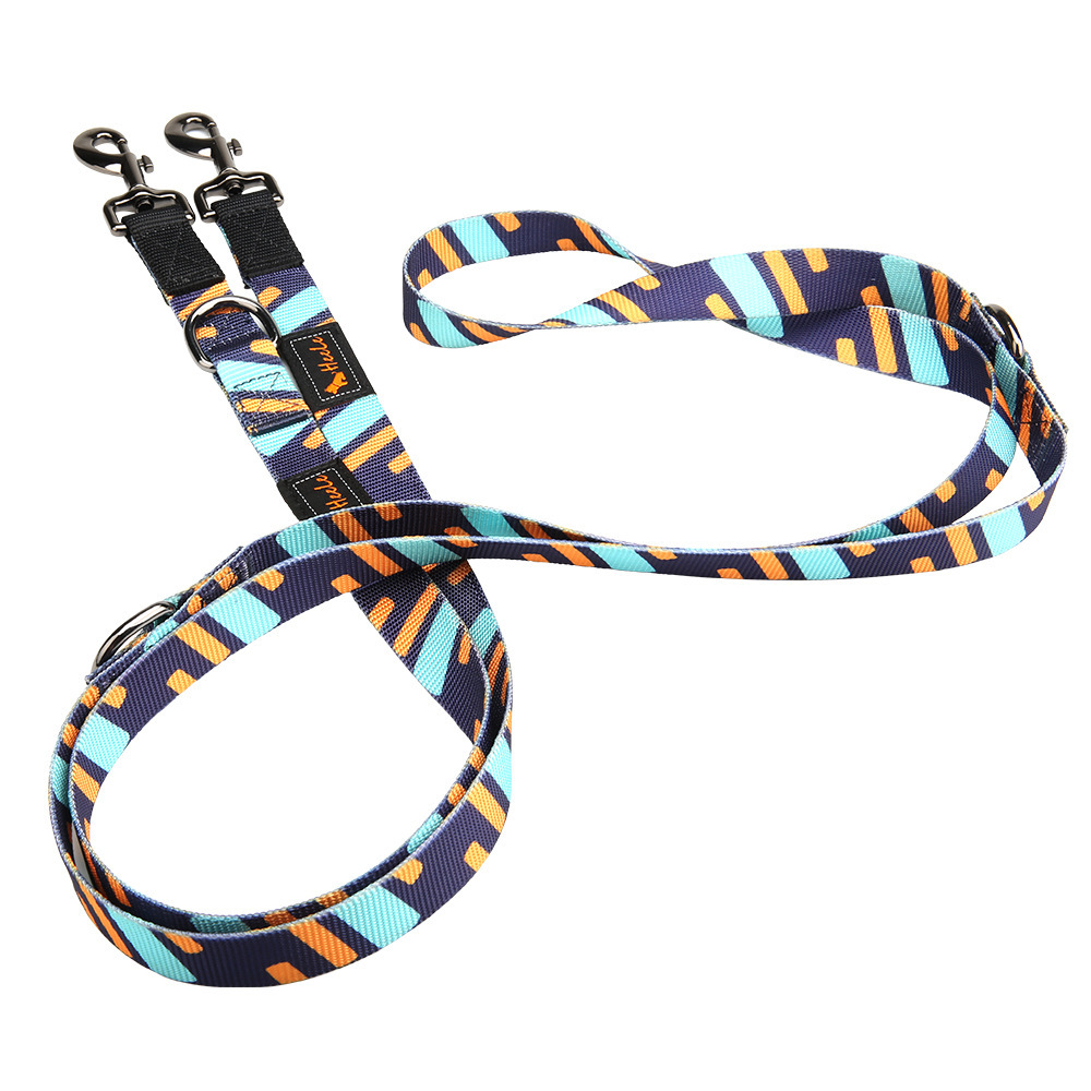 Cross-border woven double-headed towed ropes, two towed pet dog ropes, two towed dog chains outside.