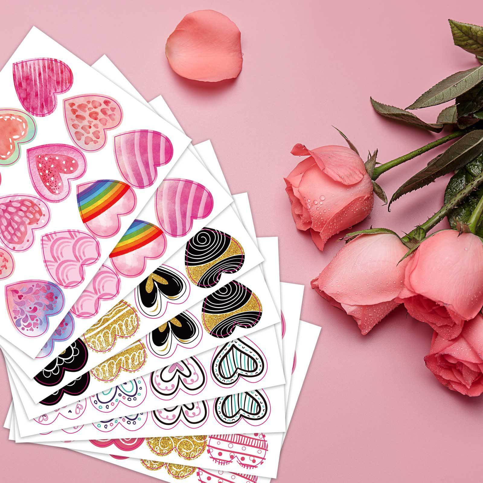 Một miếng dán 1 inch vào ngày Valentine.