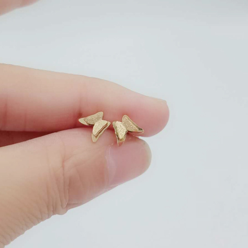 A new double-storey butterfly grinding titanium ear nails.