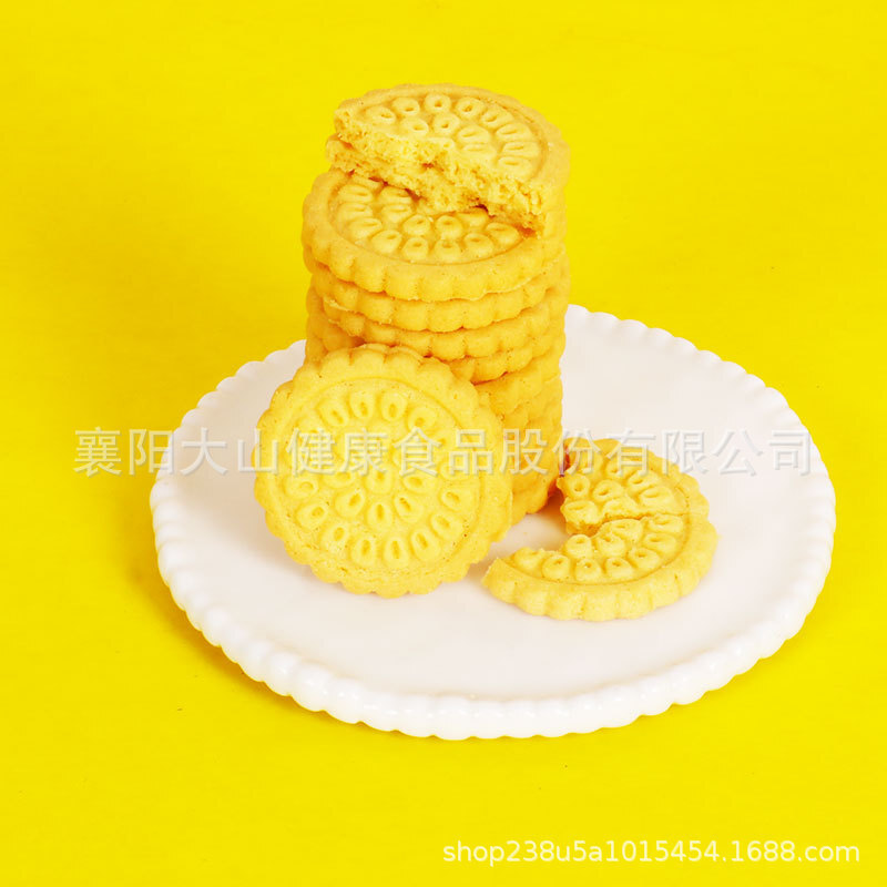 Raw corn-fruit crackers with no sugar-added coarse food to feed the whole box of abdominal fibre.