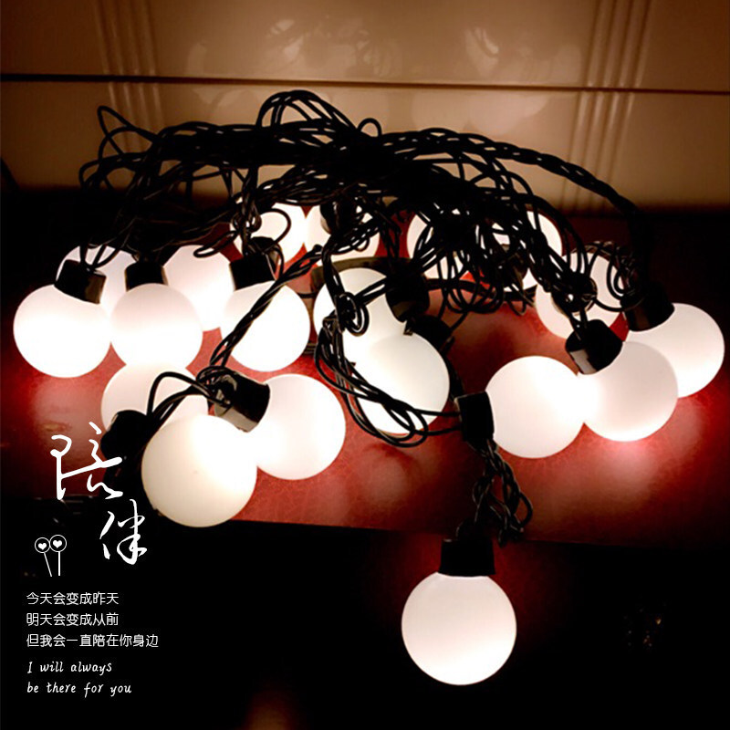 LED colour lamp 3.5 centimeter black-line ball light flashing out of the courtyard full of waterproof wedding Christmas decorations.