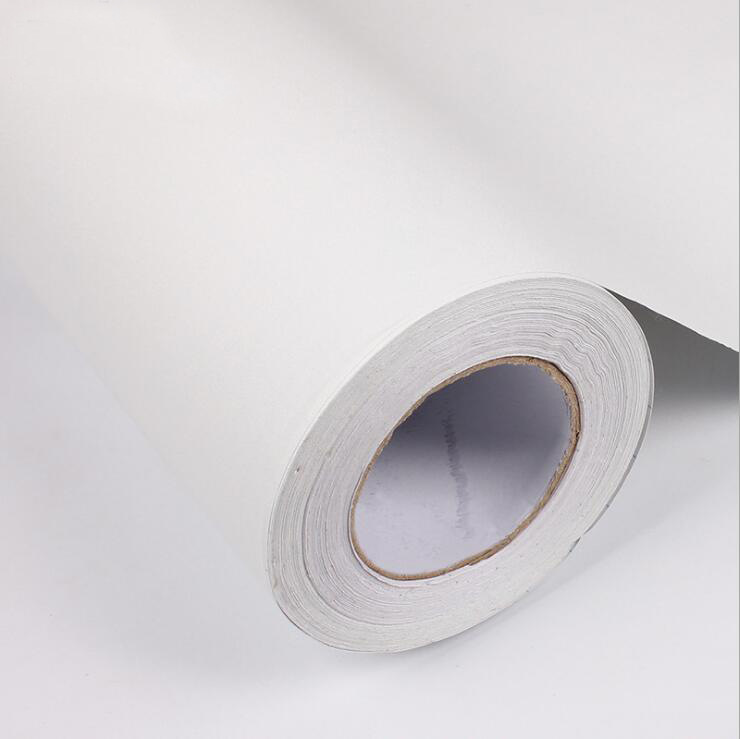 PAG Bức tường Peg với bức tường trắng phủ kín.