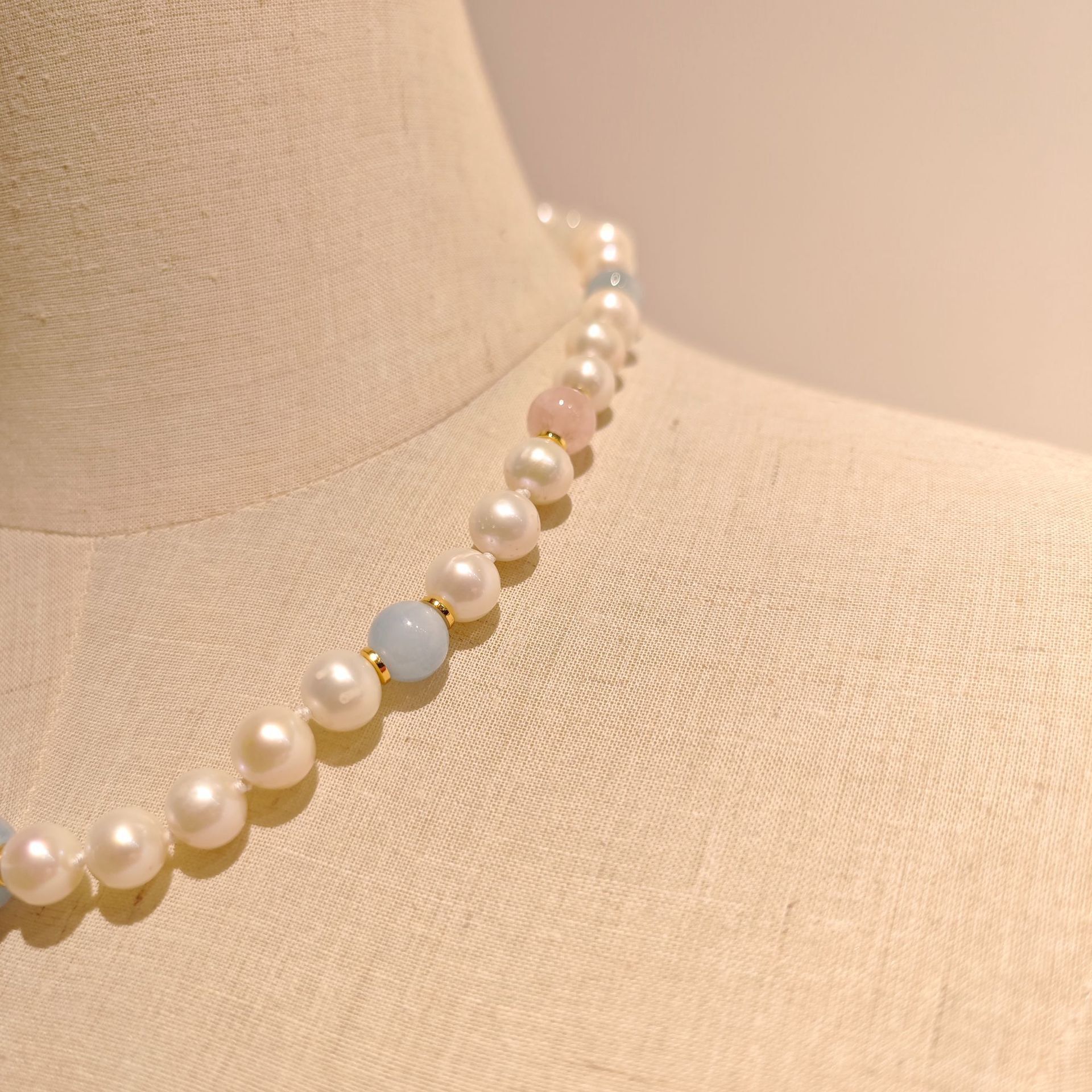 Original design, sweet, low-saturated Morgan Stone Chain, pearl necklace girl.